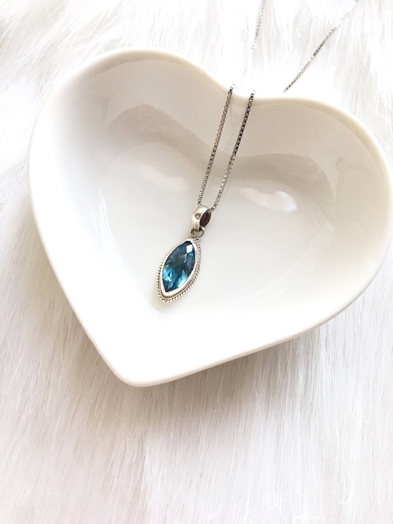 Blue Topaz 925 sterling silver horse eye simple style necklace - สร้อยคอ - เครื่องเพชรพลอย สีน้ำเงิน