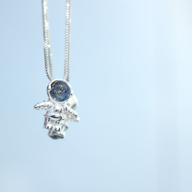 太空人銀飾玻璃項鍊 交換禮物 生日禮物 飾品 純銀 琉璃 - 項鍊 - 玻璃 多色