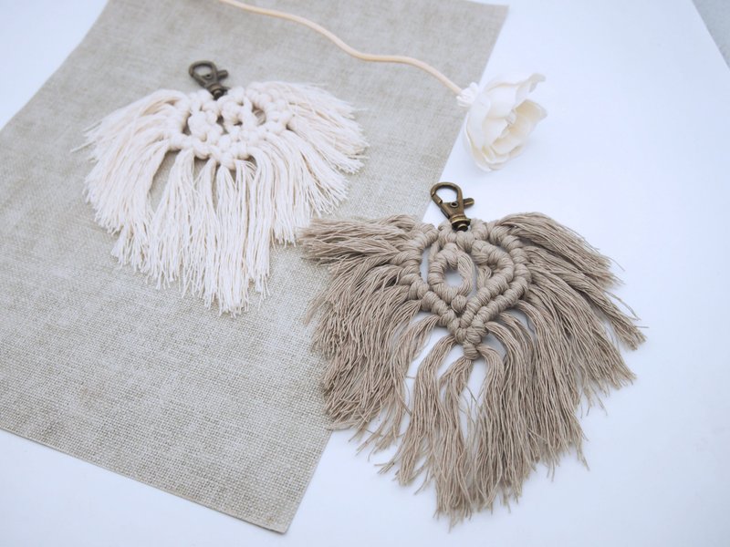 macrame boho woven key ring (off-white) - ที่ห้อยกุญแจ - ผ้าฝ้าย/ผ้าลินิน สีกากี