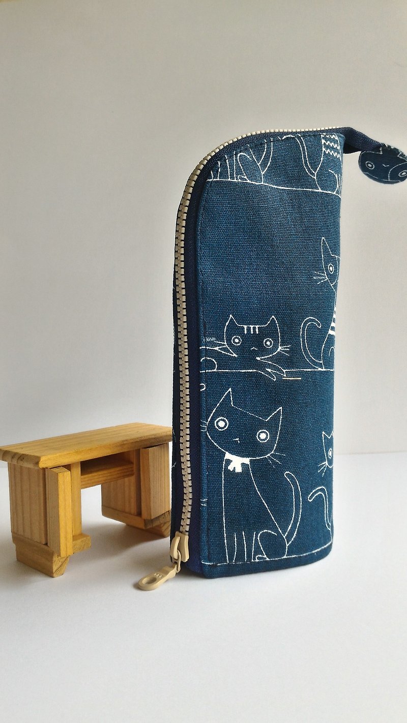 貓咪直立式筆袋--聖誕 畢業 生日 交換禮物 - 鉛筆盒/筆袋 - 棉．麻 