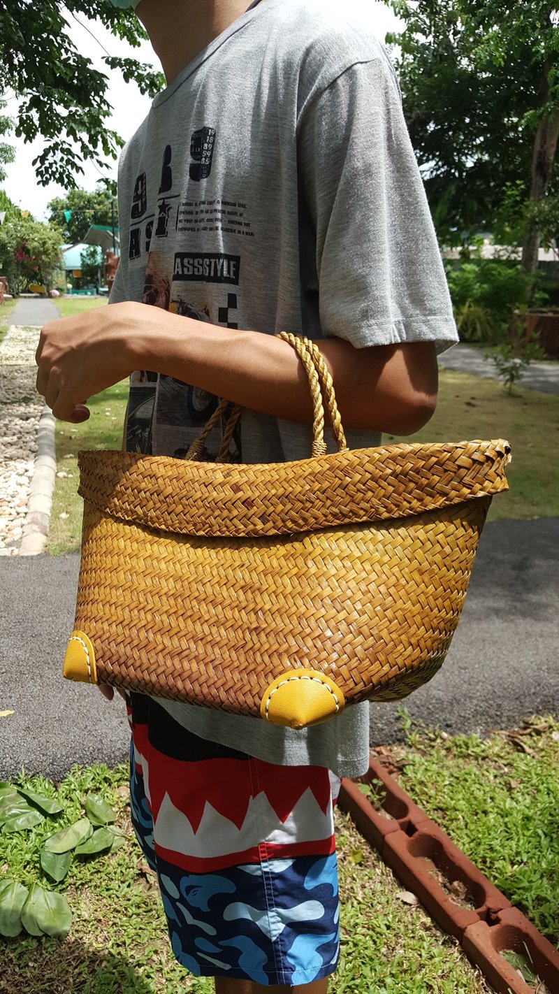 BANGKOK CRAFTER: A tiny yellow krajood bag ready for young people to go to work - 手提包/手提袋 - 植物．花 橘色