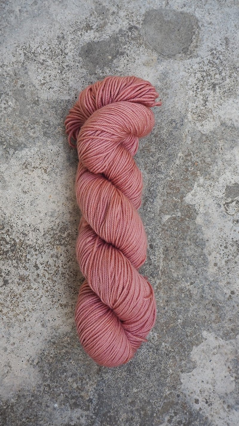 Hand dyed the line. Bean Yarn (Sport SWM) - Knitting, Embroidery, Felted Wool & Sewing - Wool 