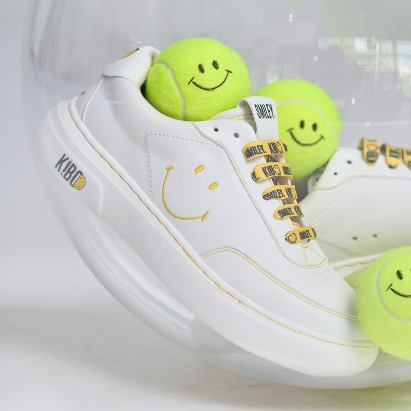 Kibo X Smiley 蘋果皮革休閒鞋 - 女休閒鞋/帆布鞋 - 環保材質 白色