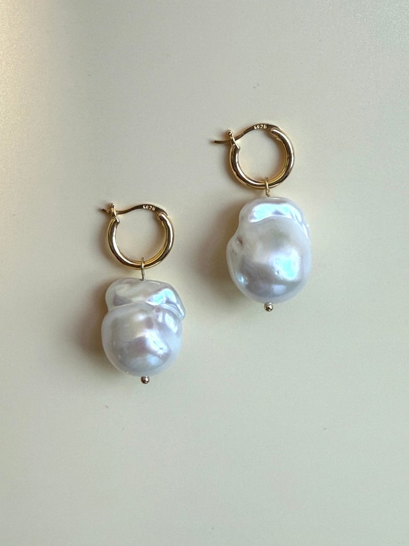 粉雾星海 巴洛克珍珠耳環 - 耳環/耳夾/耳骨夾 - 珍珠 白色