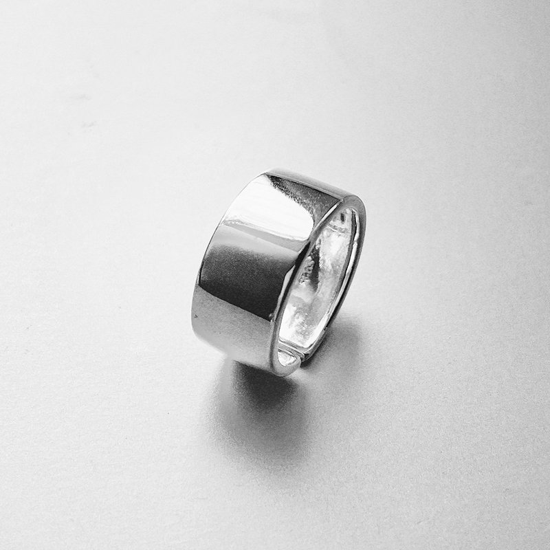 New Earl 925 Sterling Silver Ring (Glossy Thick and Wide Version) The inner edge is designed with a curved inner edge for comfortable wearing. - แหวนทั่วไป - เงินแท้ สีเงิน