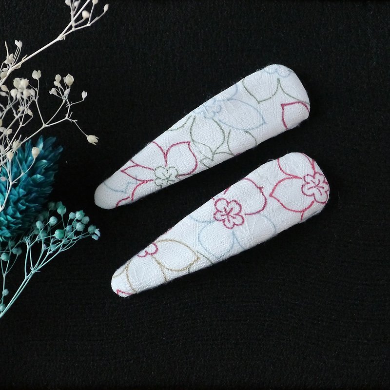 Happy hair ornament kimono hairpin flower pattern - เครื่องประดับผม - ผ้าฝ้าย/ผ้าลินิน สีน้ำเงิน