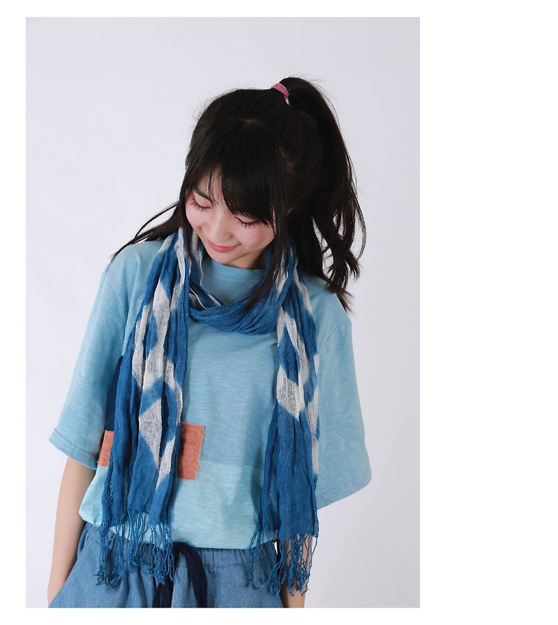 Fetestore first day hand tie dye scarf blue dye custom cotton blue autumn - ผ้าพันคอ - ผ้าฝ้าย/ผ้าลินิน 