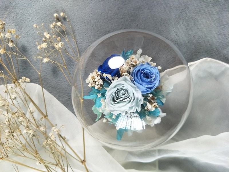 永生花玻璃球 //靜謐藍玫瑰// -生日禮  畢業禮物 乾燥花 - 乾花/永生花 - 植物．花 藍色