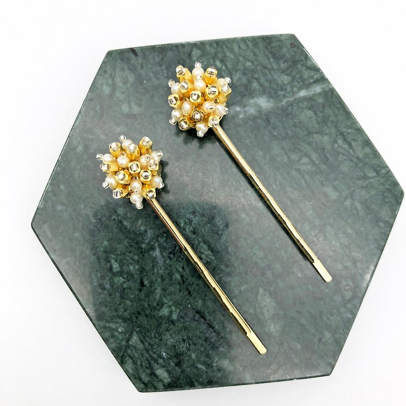 Elegant White Pearl Clips  【Wedding accessory】Valentines Day Gift New Year Gift - เครื่องประดับผม - ไข่มุก สีทอง
