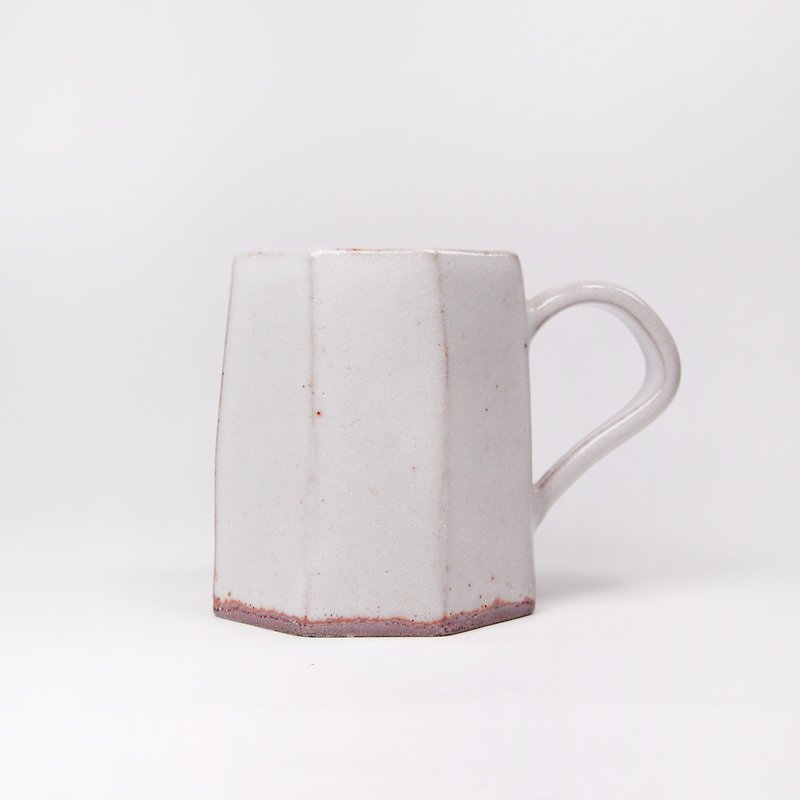 Ming ya kiln l Japanese style sakura glaze knife cut mug coffee cup - Mugs - Pottery White