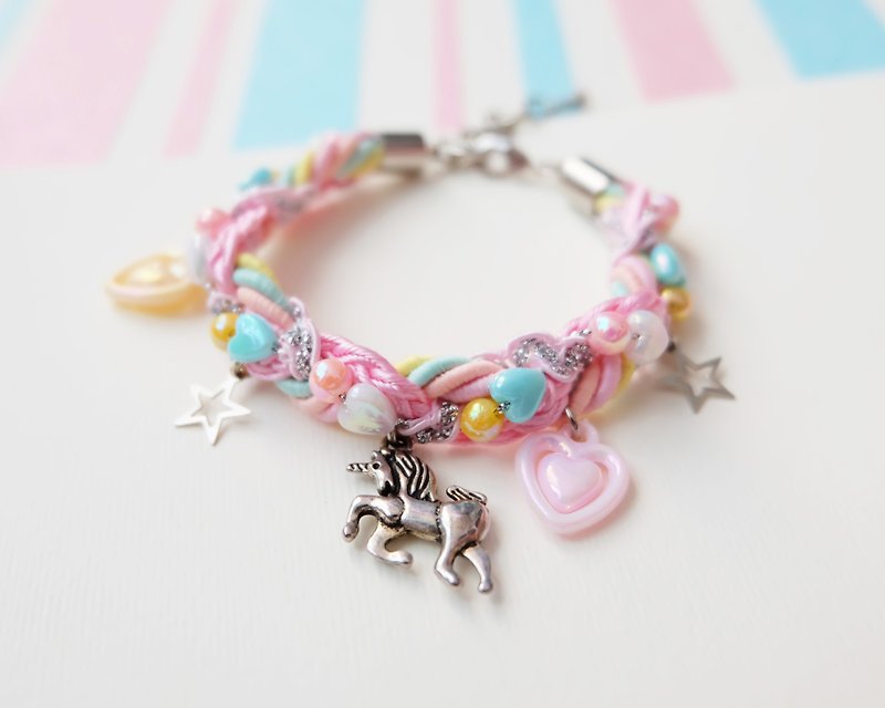 Unicorn braided bracelet in marshmallow color - สร้อยข้อมือ - วัสดุอื่นๆ สึชมพู
