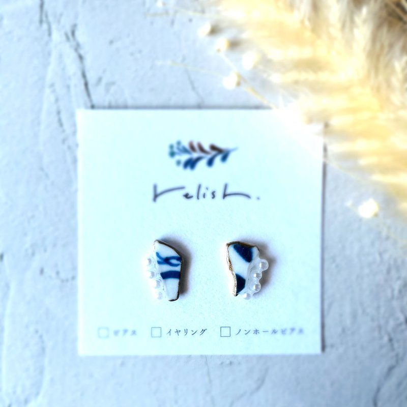 人気デザイン シー陶器 パール 金継ぎライン ピアス ノンホールピアス - 耳環/耳夾/耳骨夾 - 陶 藍色