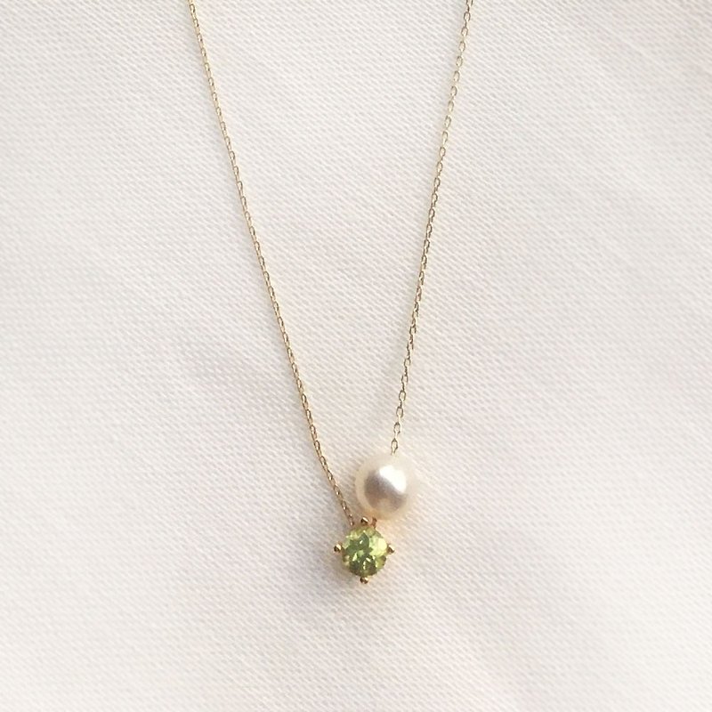 K10/SV925 Peridot Necklace, August Birthstone, Akoya Pearl Dainty Necklace - สร้อยคอ - เครื่องเพชรพลอย สีเขียว