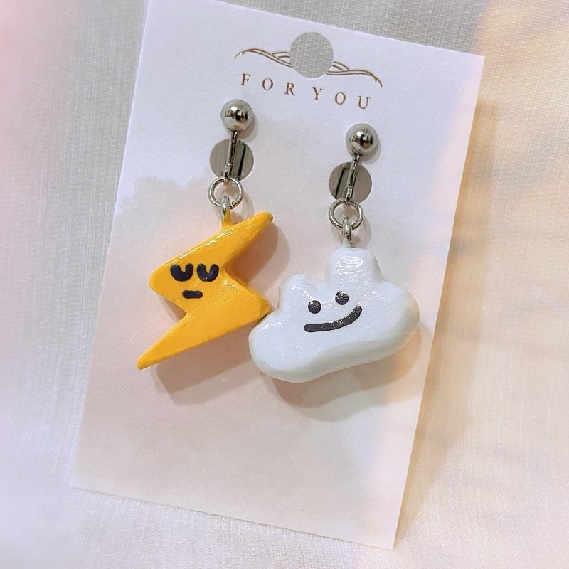 Thunder cloud earrings (made from clay) - ต่างหู - ดินเหนียว 