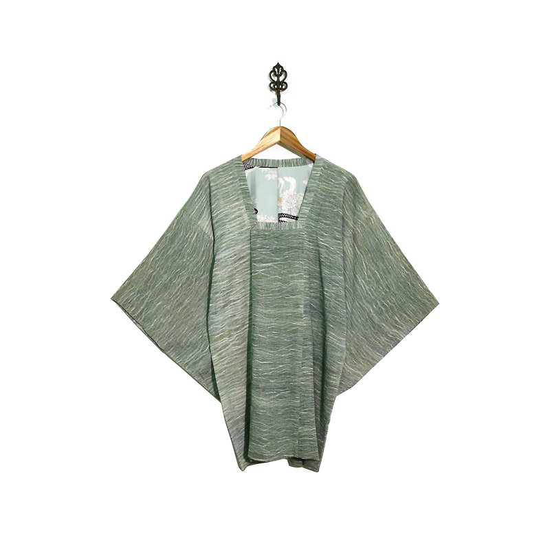 Back to Green :: Japanese kimono back to being red-black celadon green Daoxing fine texture vintage kimono (KD-26) - Women's Casual & Functional Jackets - Silk Green