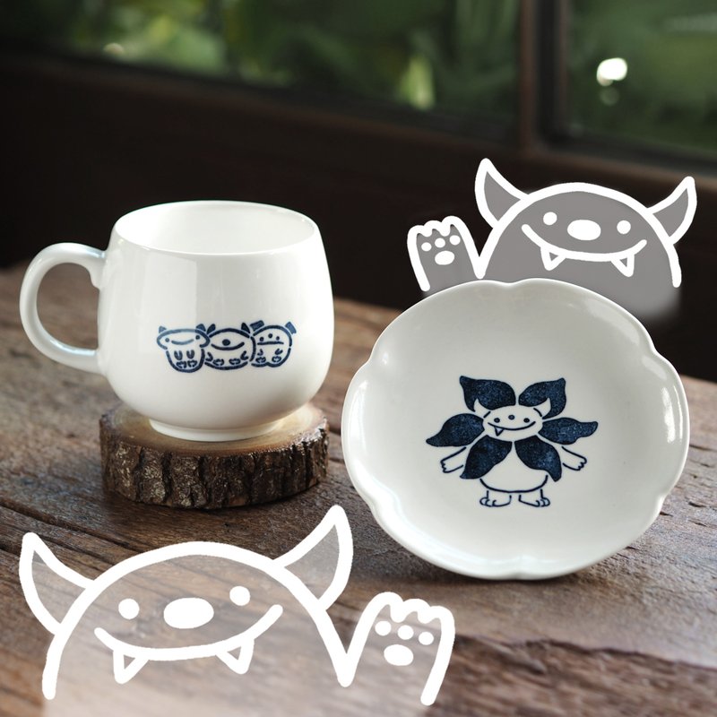 Illustrator Blue and White Porcelain Series [Xiaoyu Bamboo Joint Model] Monster Afternoon Tea Set Round Coffee Cup Small Flower Plate - Cups - Porcelain White