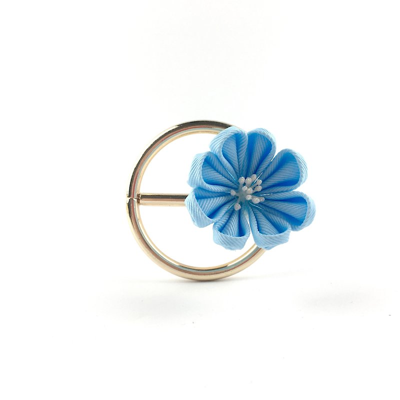 Kaika Ato / Seems like flowers-blue / Japanese style cloth flower / つまみ簡工花簪