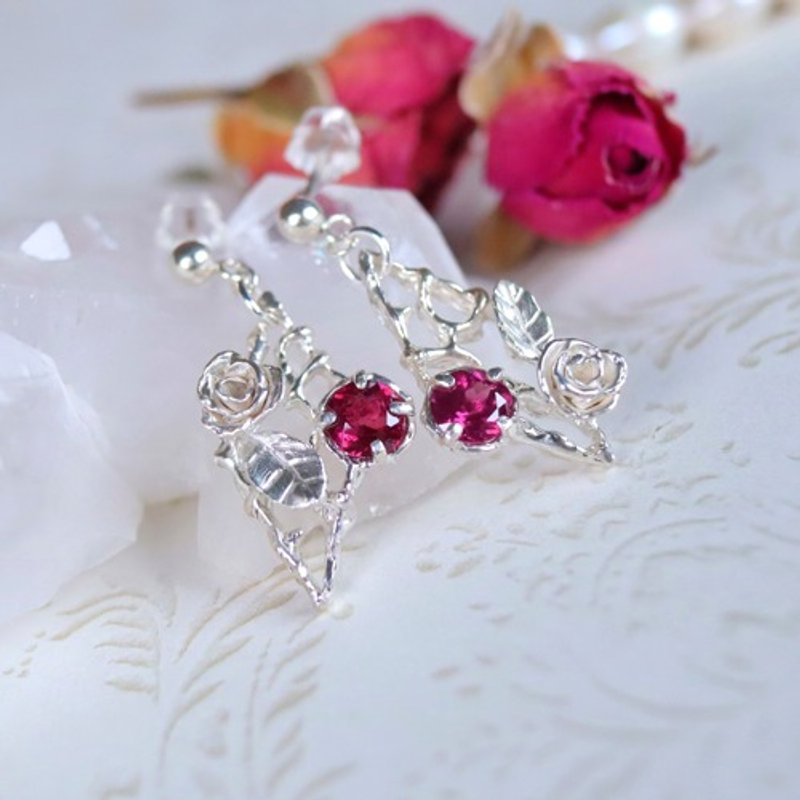 Rose Garden Garnet Earrings/ Clip-On Silver 925 - ต่างหู - เครื่องเพชรพลอย 