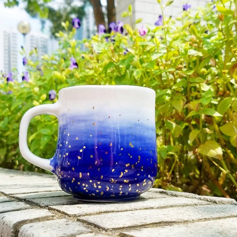 Blue and white gradient With 24K Gold luster Ceramic coffee cup - Mugs - Pottery Blue