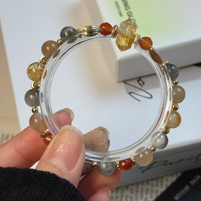 Aura of Abundance | Yellow Tanzanite Double Point | Red Agate | Starlight Phantom Quartz | Milky Tea Moonstone - สร้อยข้อมือ - คริสตัล สีทอง