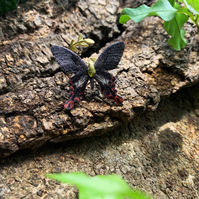 戒指 台灣寬尾鳳蝶 刺繡 台灣 蝴蝶 開口戒 手工 禮物 禮盒 - 戒指 - 繡線 多色