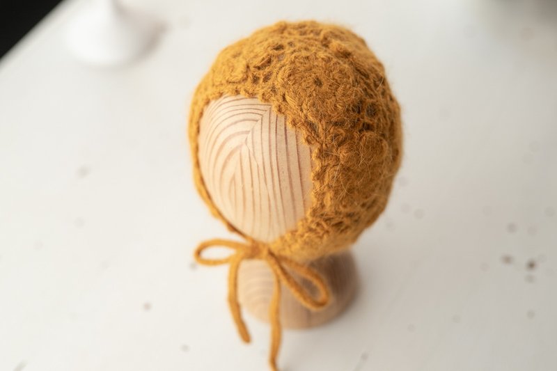 Orange hat for newborn girls:the perfect outfit for a little girl - 嬰兒手鍊/飾品 - 其他材質 橘色