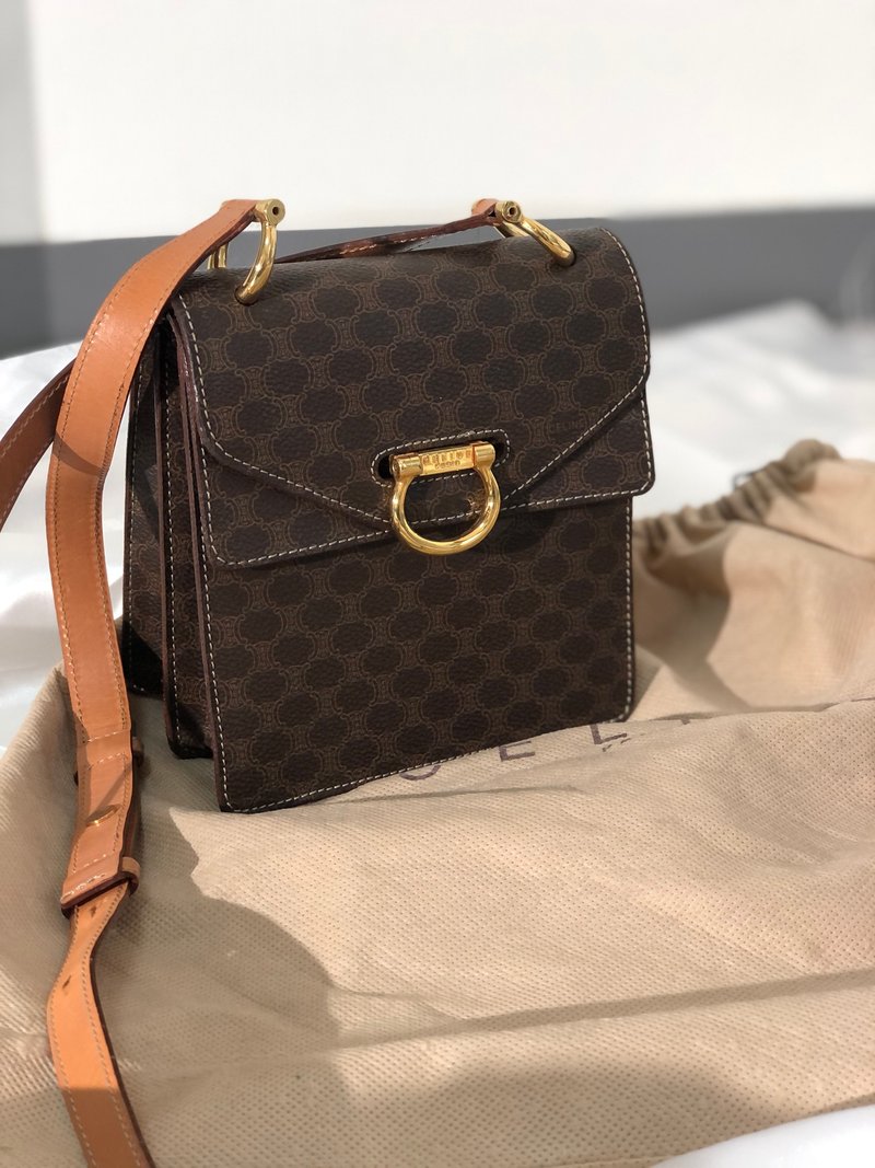 【 日本直送　名牌中古包 】CELINE セリーヌ マカダム ダブルフラップ ホースビット PVC レザー ミニバッグ ショルダーバッグ ブラウン s5ygdx - 側背包/斜背包 - 真皮 咖啡色