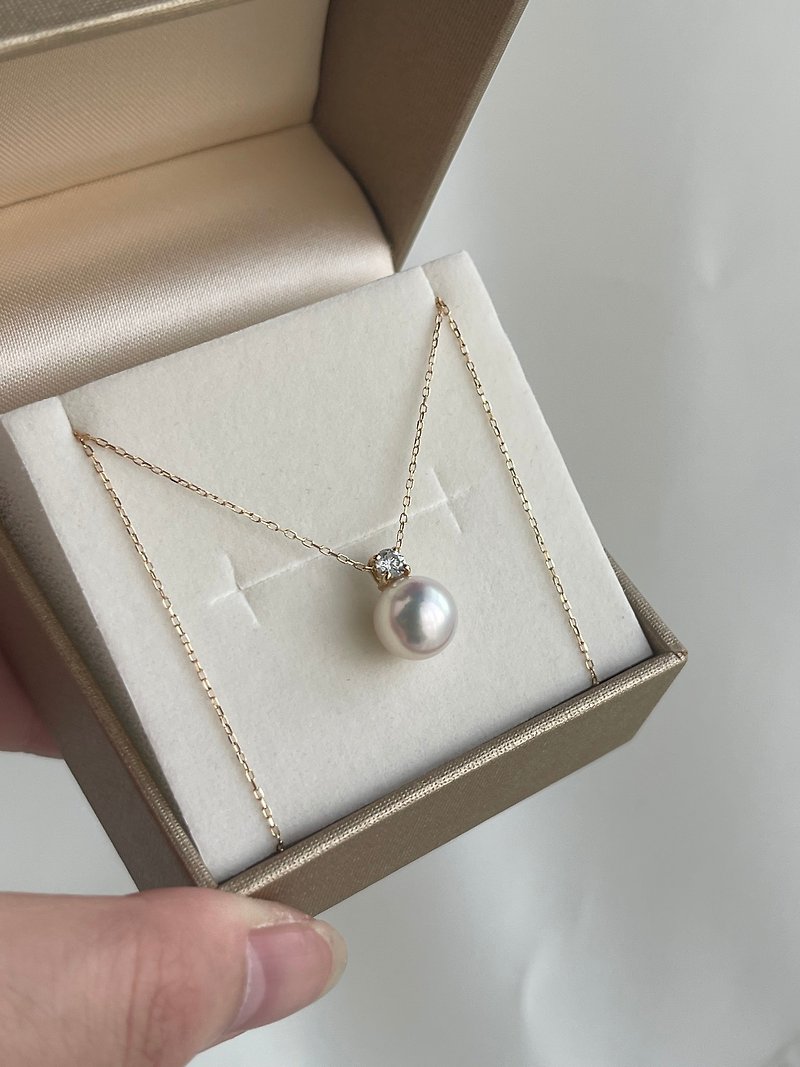 Necklace Japanese sea water akoya pearls Queen's jewels Japanese pearls mikimoto chain gift heirloom rare pearls Japanese-made jewelry Luxury series seasonal items - สร้อยคอ - ไข่มุก ขาว