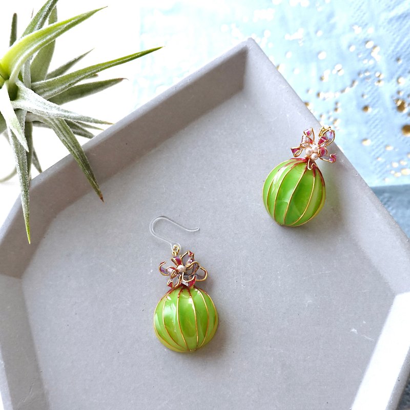 [Plant earrings] Bright red purple scarlet jade summer plant earrings (in stock) can be customized - Earrings & Clip-ons - Resin Green