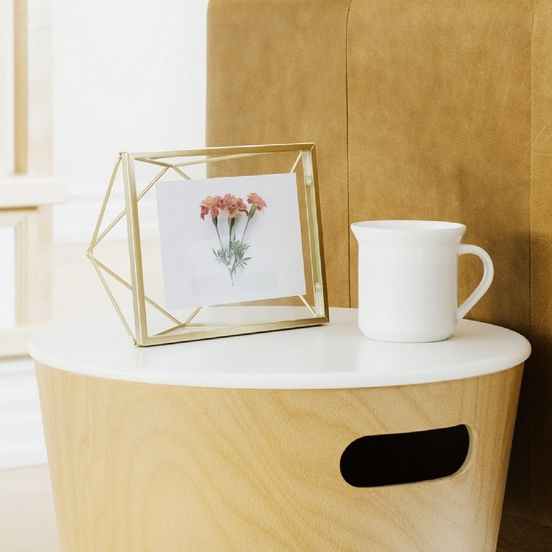 【Umbra】Prisma幾何線條相框(質感金5x7吋) | 畫框 - 相框/畫框 - 玻璃 金色