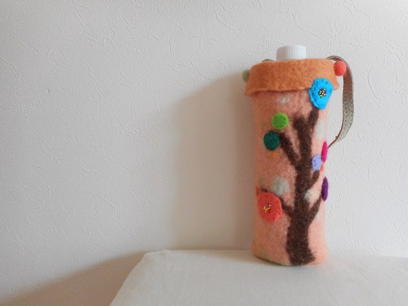Colorful PET bottle case in pop - Other - Wool Pink