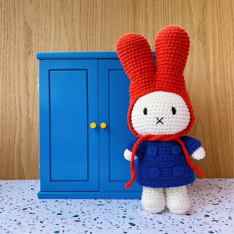 荷蘭 Just Dutch | Miffy 米飛兔 編織娃娃和她的藍色外套+紅帽 - 公仔/玩偶 - 棉．麻 藍色