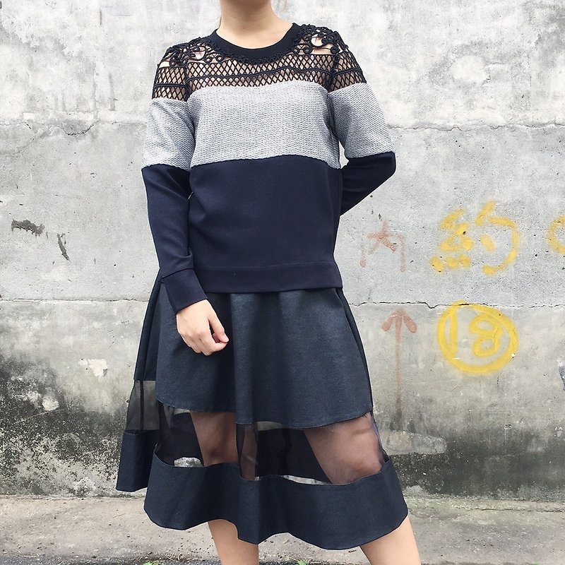 Wannabe silver blue lace long sleeves Lace Top Hong Kong Design Fashion Design (MIT) - Women's Tops - Cotton & Hemp Black