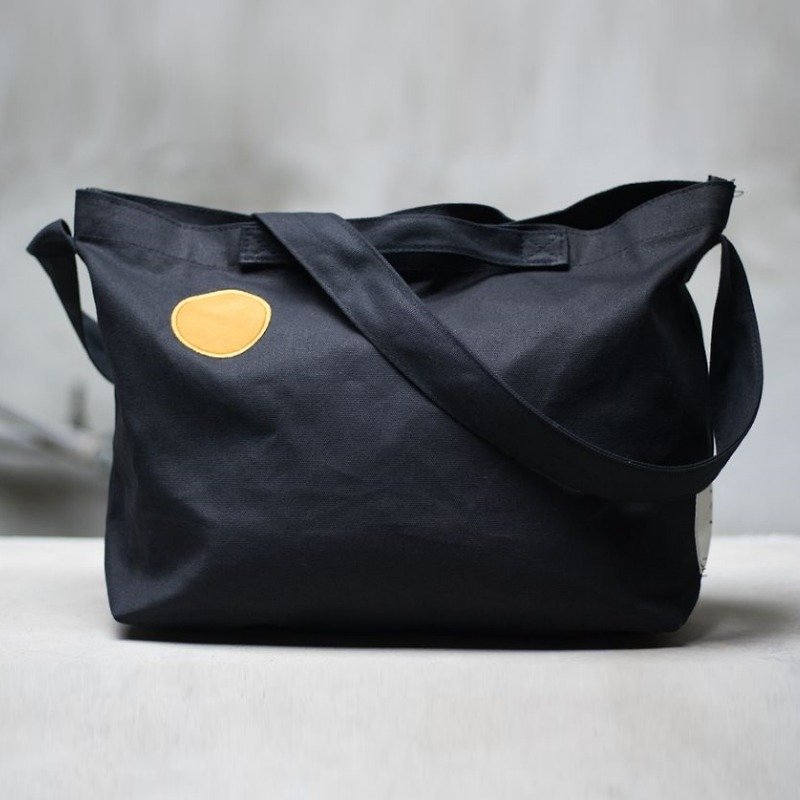 Small day canvas warm sun bag_black - กระเป๋าแมสเซนเจอร์ - ผ้าฝ้าย/ผ้าลินิน สีดำ