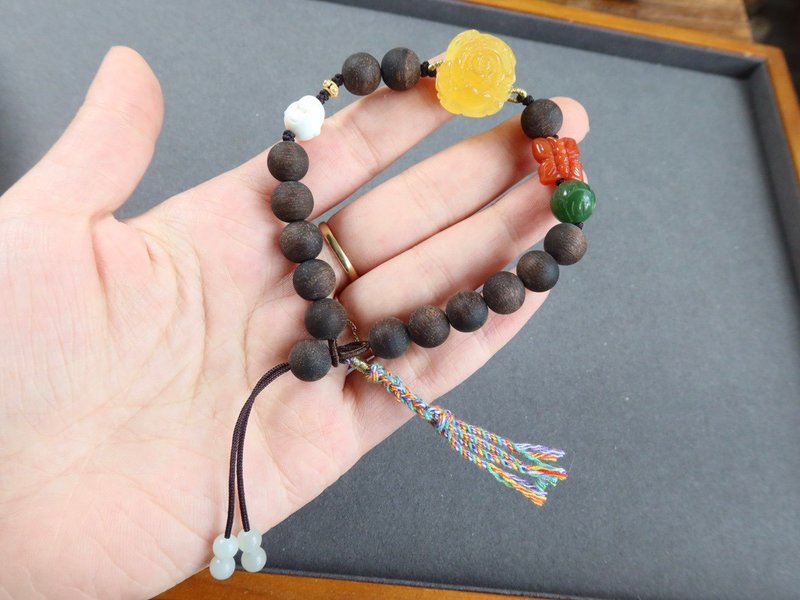 Natural Vietnam Black Qinan Agarwood Agarwood Duobao Design Bracelet Handheld f - สร้อยข้อมือ - ไม้ สีนำ้ตาล