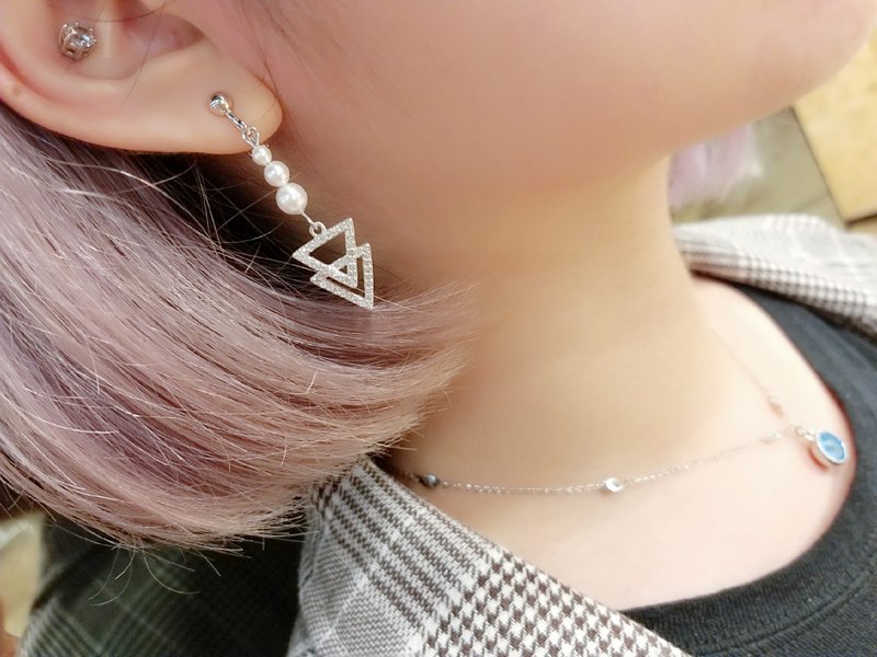 -Daobao-double layer triangular diamond earrings - Earrings & Clip-ons - Other Metals Black