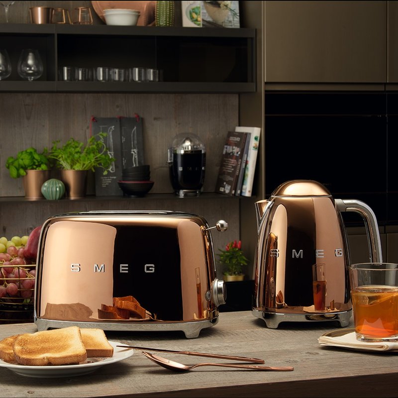 [SMEG] Italian retro aesthetic 2-slice toaster - Rose Gold - Kitchen Appliances - Other Metals Gold