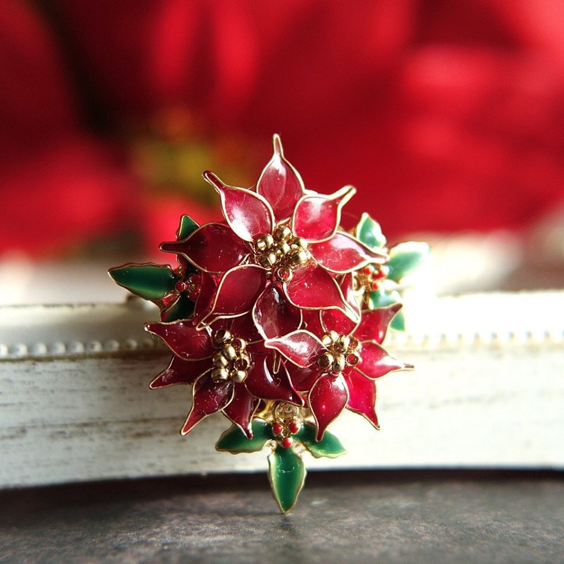 Poinsettia Brooch Christmas - Brooches - Resin Red