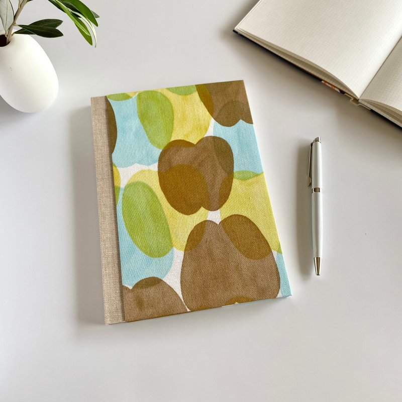 minä perhonen cloth cover flat notebook A5, apple - สมุดบันทึก/สมุดปฏิทิน - ผ้าฝ้าย/ผ้าลินิน หลากหลายสี