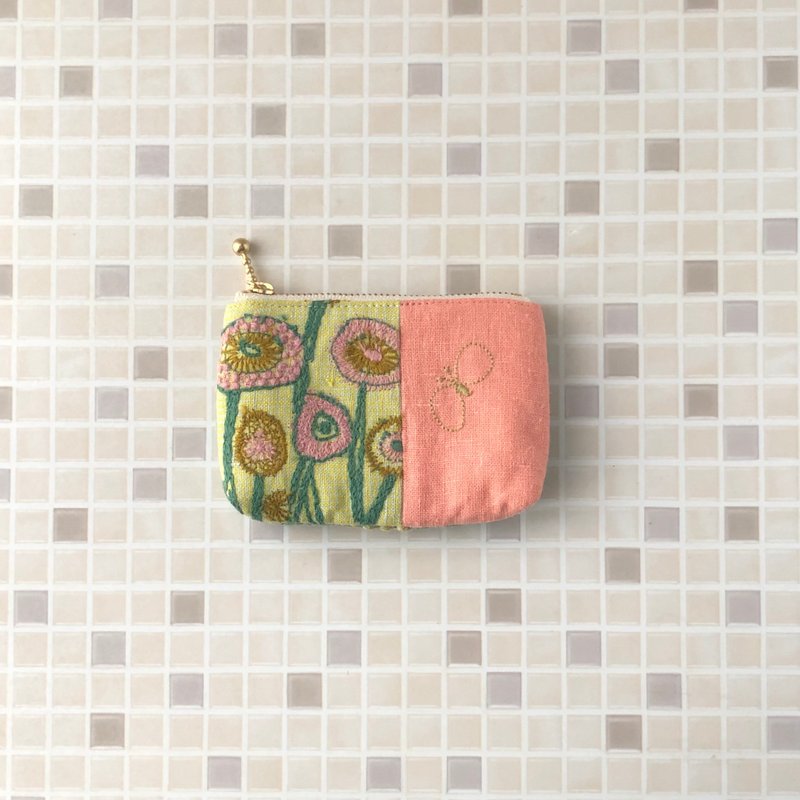 mina perhonen Flower lover and butterfly coin case mini pouch - Coin Purses - Cotton & Hemp Pink