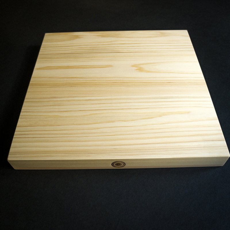 KIKUSUMI Kiso Valley Hinoki Wood Cutting Board - Diamond Square 25 cm-  Sustaina - ถาดเสิร์ฟ - ไม้ หลากหลายสี