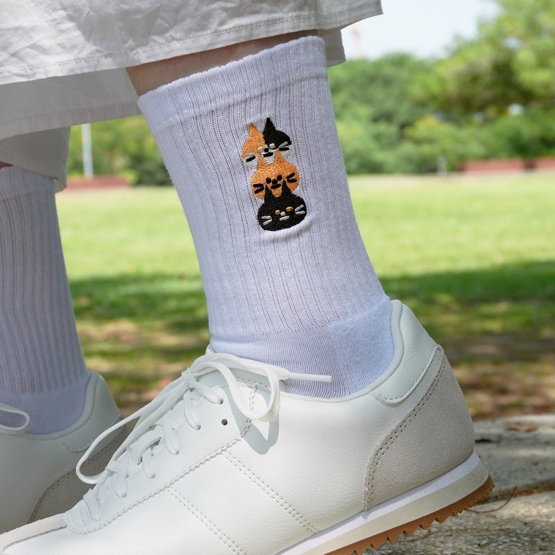 Furry Zoo embroidered sports stockings mid-calf socks-Sambo Cat - Socks - Cotton & Hemp White