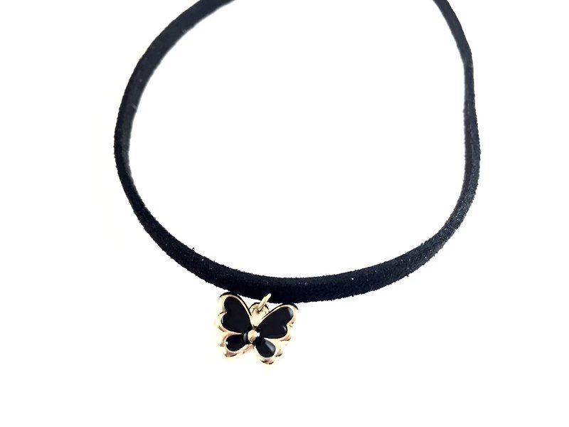 "Black Butterfly Necklace" - สร้อยคอ - หนังแท้ สีดำ