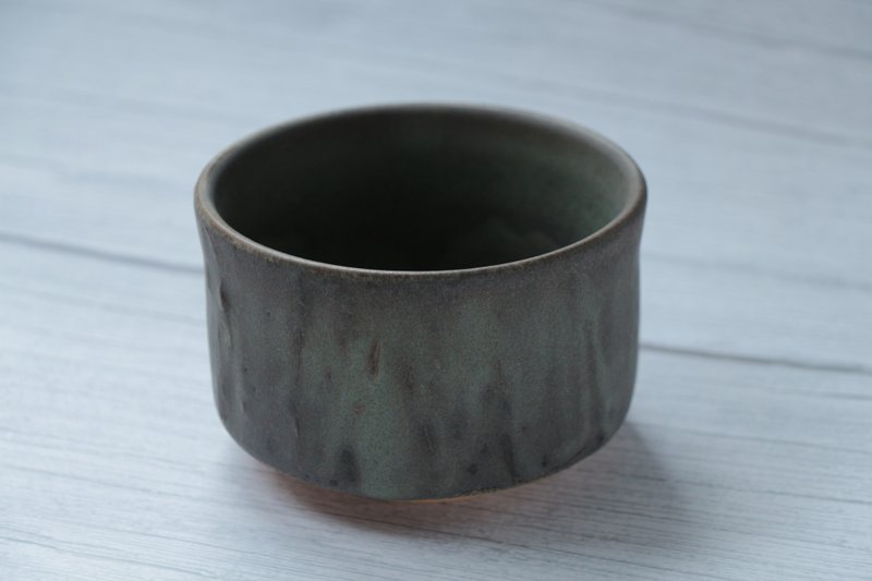 Small tea bowl with mud - ถ้วย - ดินเผา 