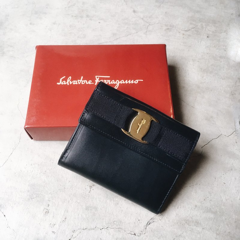 A ROOM MODEL - VINTAGE - Salvatore Ferragamo三折皮夾 / BD-0876 - 錢包/皮夾/長短夾 - 真皮 黑色