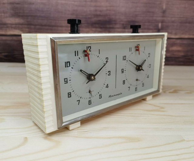 Soviet Chess Clock Jantar. Vintage Mechanical Chess Clock