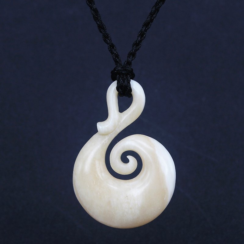 Maori tribe personalized jewelry hand-carved beautiful spiral pendants suitable for elegant temperament gifts for men and women friends - Necklaces - Other Materials 