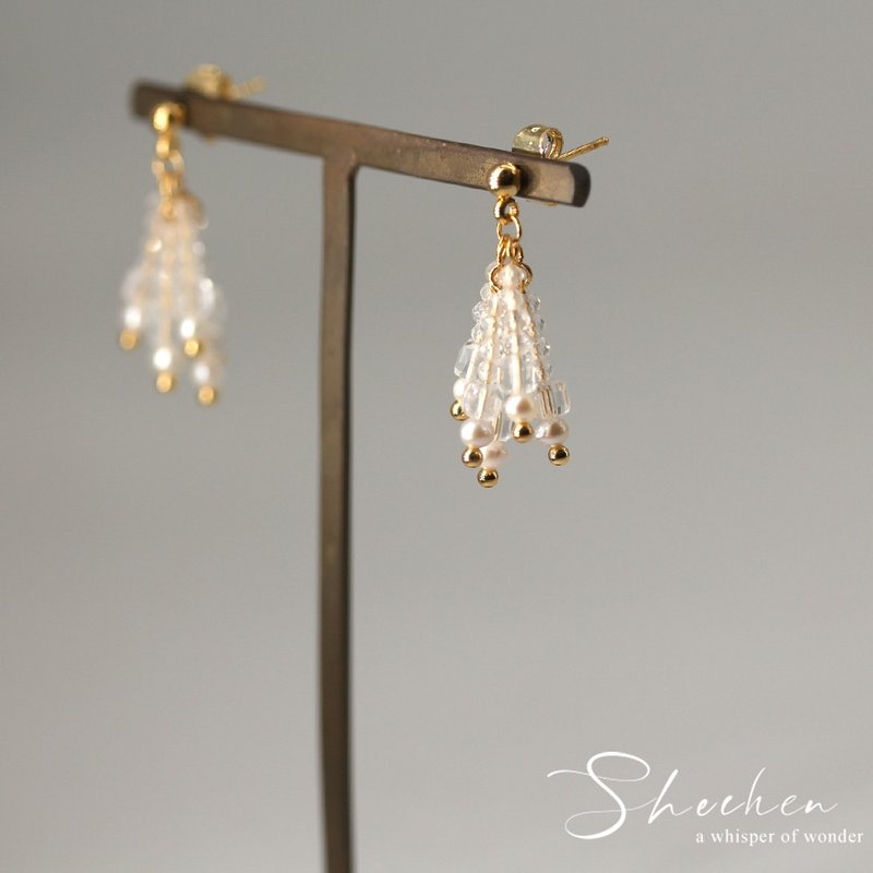 White Crystal Pearl Tassel Earrings | Natural Stone Dangles | Jewelry | Ear Hooks | Light Luxury Pearls - ต่างหู - คริสตัล ขาว