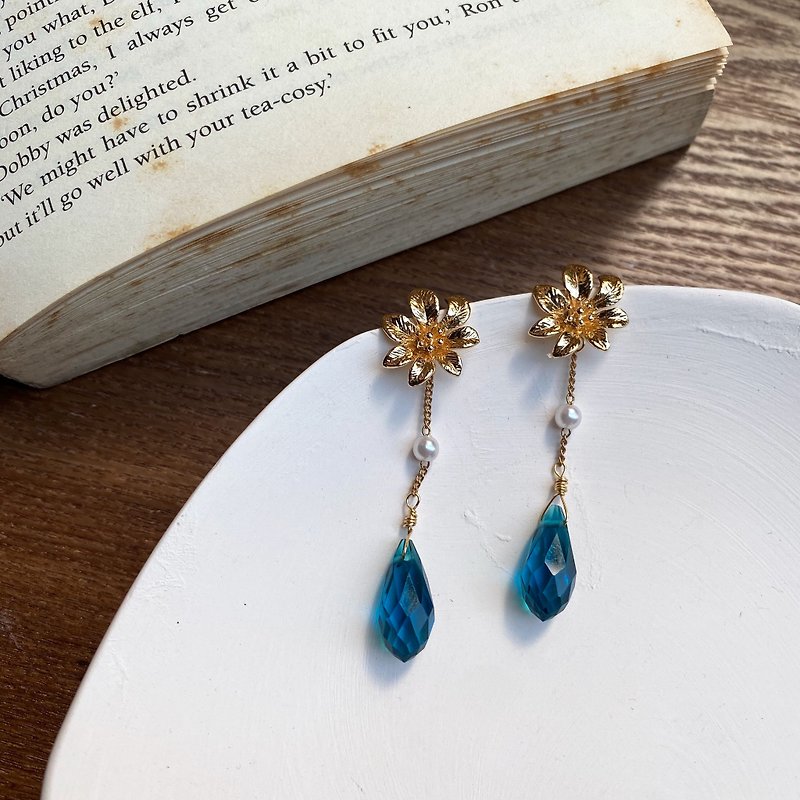 14KGF 14K gold aquamarine crystal flower earrings - Earrings & Clip-ons - Crystal Blue