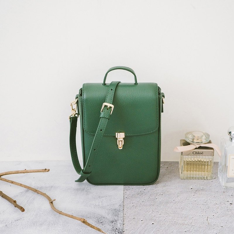 Chic Genuine Leather Phone Pouch 22274 Green - กระเป๋าแมสเซนเจอร์ - หนังแท้ สีเขียว